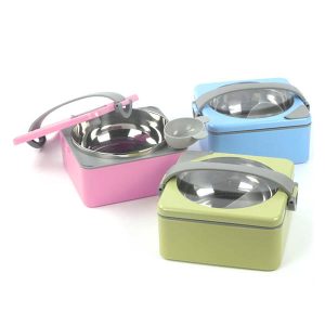 Water-filled insulated lunch box