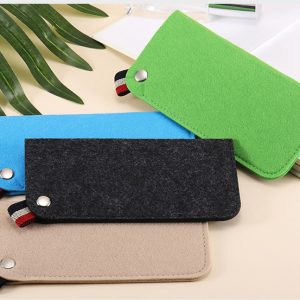 Felt minimalist glasses pouch