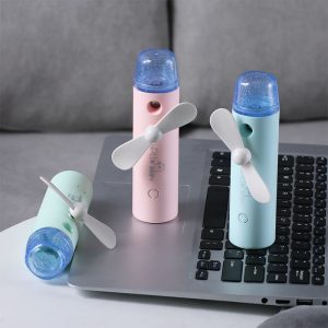 Handheld mini mist fan