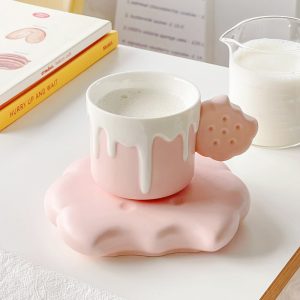 Creative biscuit-shaped ceramic mug