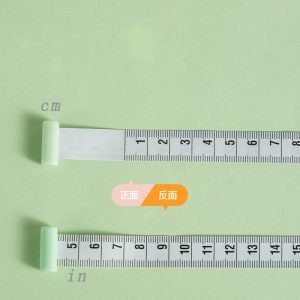 Cat's paw shaped tape measure