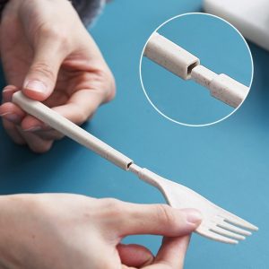 Wheat straw portable cutlery